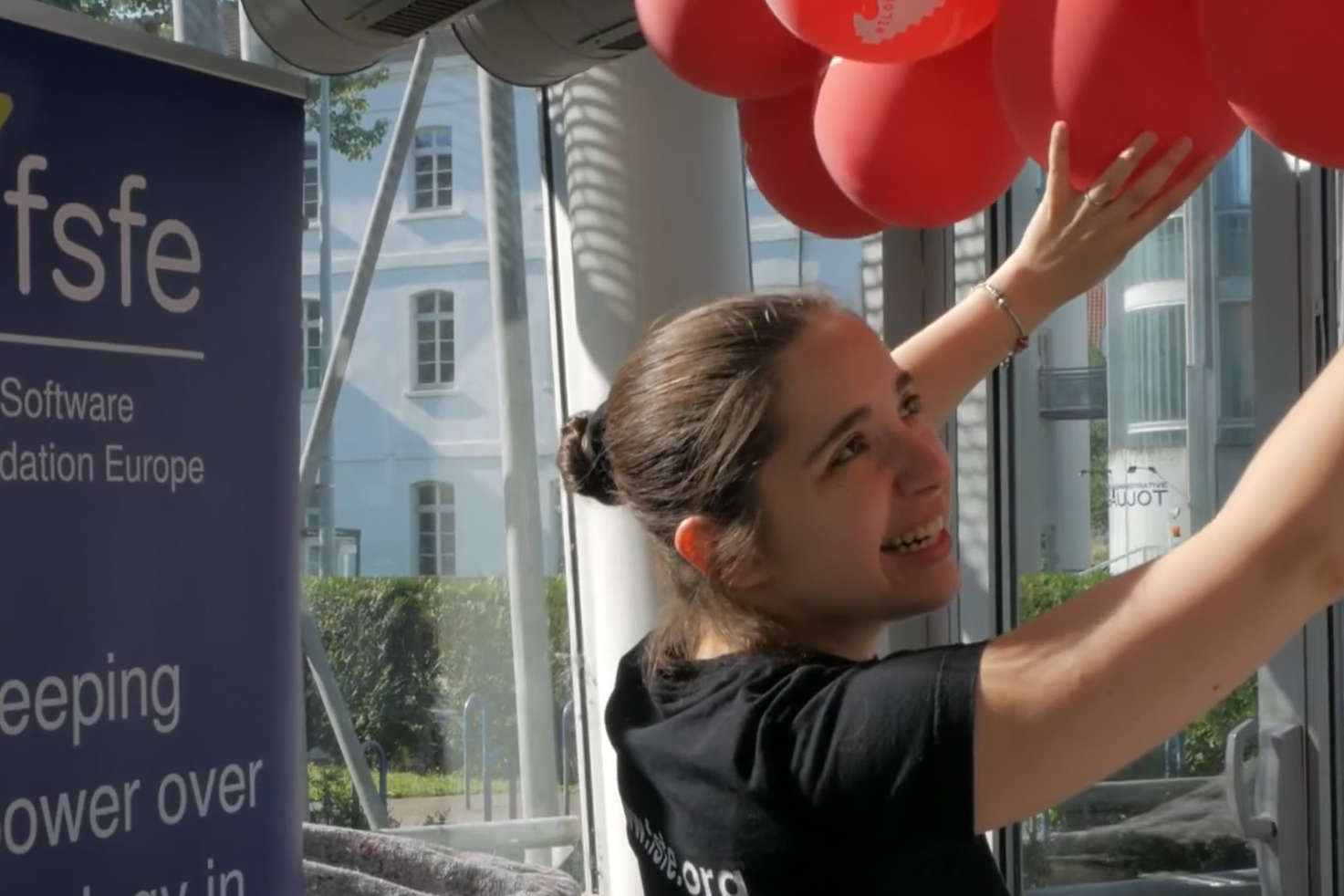 Amandine Jambert, cryptie, FSFE, balloons, RMLL, EDPB, CNIL, Strasbourg